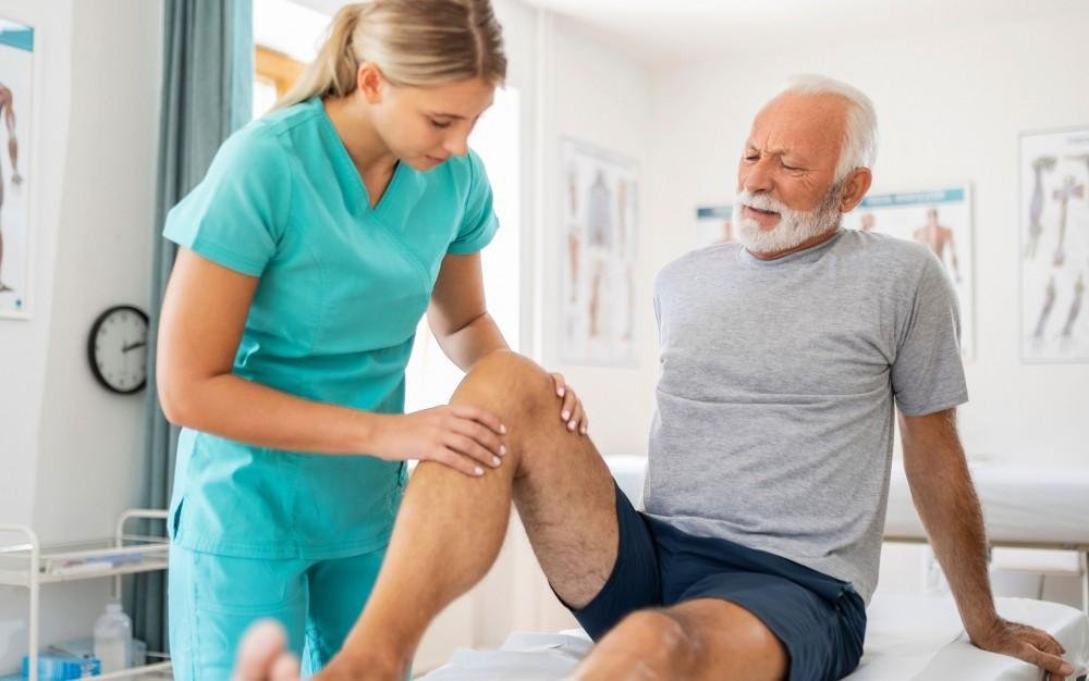 Effective Strategies for Managing Acute Knee Pain