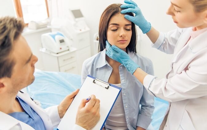 Questions to Ask Your Plastic Surgeon During a Consultation